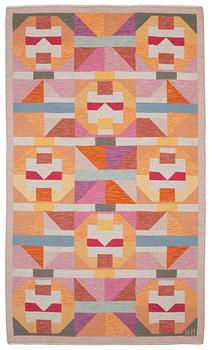 898. MATTA. “Indiansommar”. Rölakan och gobelängteknik. 253,5 x 148,5 cm. Signerad AÖ.