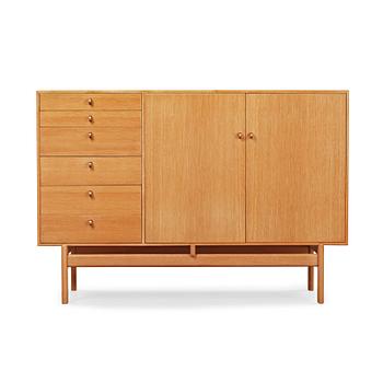 24. A Tove & Edvard Kindt-Larsen oak sideboard, Seffle, Sweden.