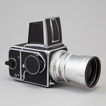 A Hasselblad 500C /M from  1973 with one cartridge from 1969 and Distagon 1:4 f=50 mm.