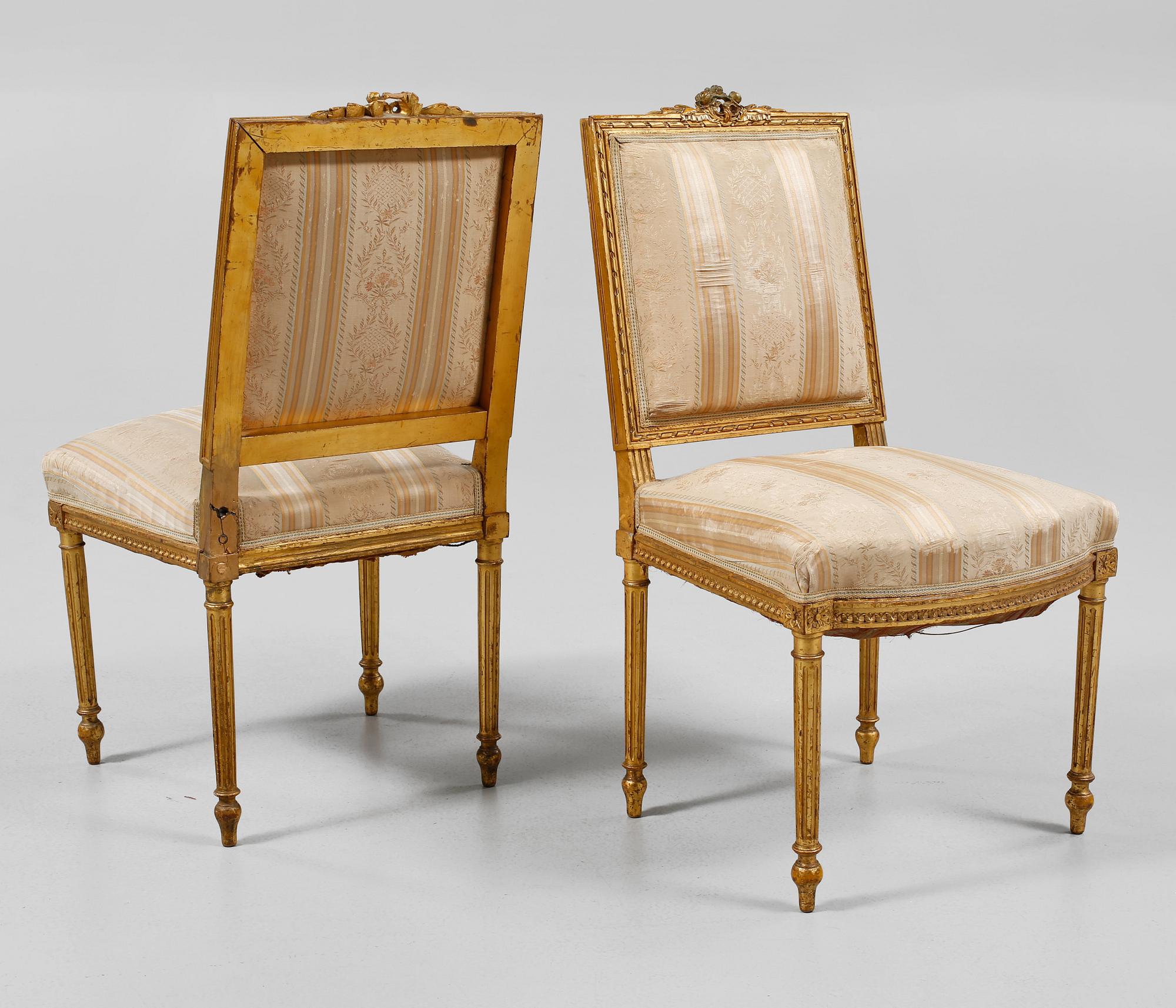 STOLAR, ett par, gustaviansk stil, omkring år 1900.