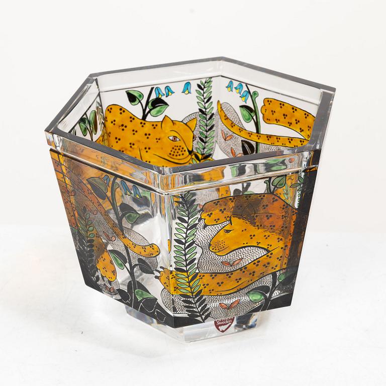 Gunnar Cyrén, a “Leopard Play” glass bowl, Orrefors, 1990.