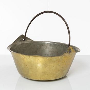 A Swedish brass kettle, 18th century.