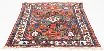 A rug, semi-antique Bakthiari, ca 210 x 148 cm.