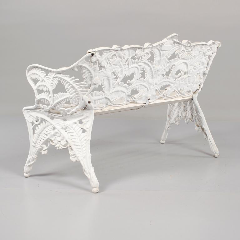 TRÄDGÅRDSGRUPP, 3 delar, 1900-talets andra hälft.