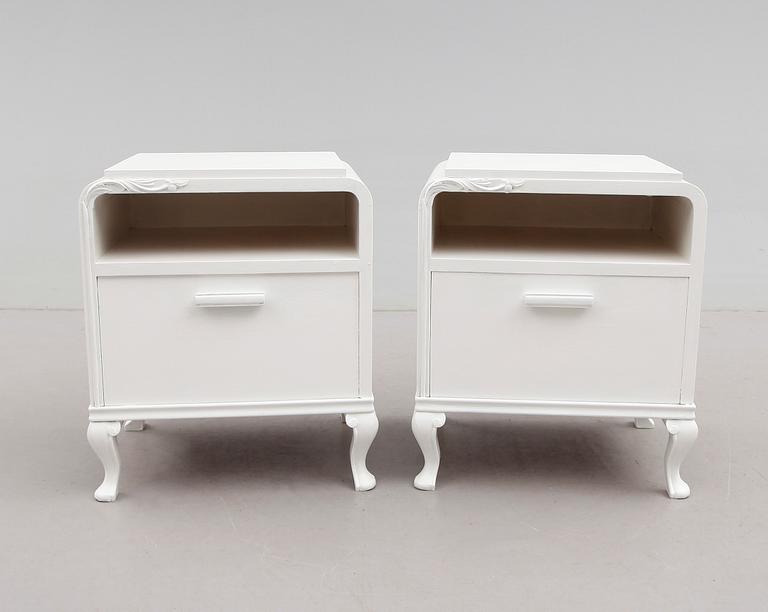 SÄNGBORD, 1 par, 1930-/40-tal.