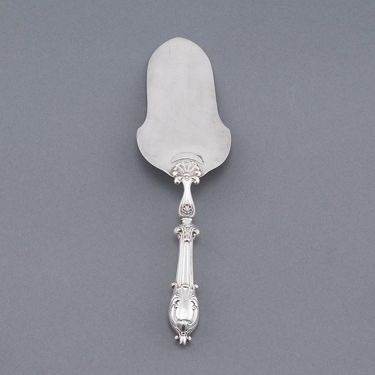 A silver cake server, unidentified master, assayers mark Ludvig Zuck, Riga, 1860? Weight 64 g.