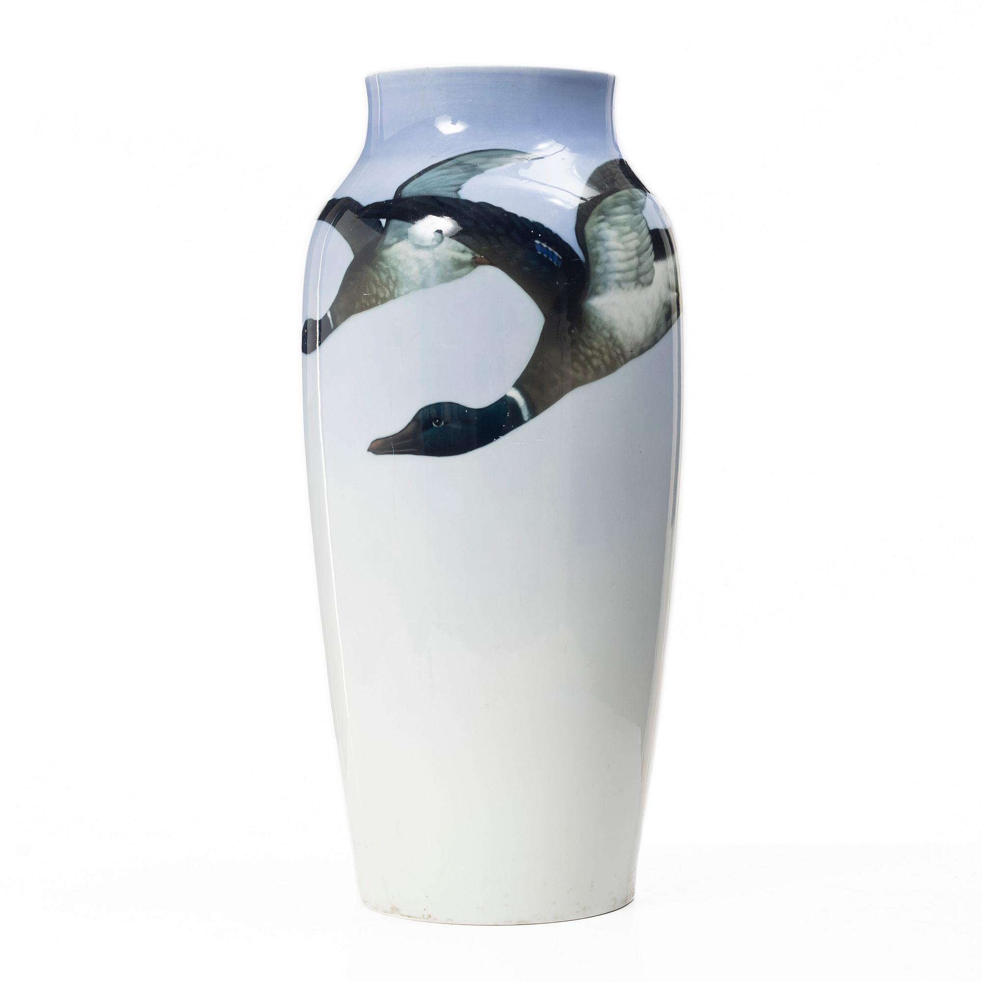 Nils Emil Lundström, An Art Nouveau porcelaine floor vase, Rörstrand, early 20th century.
