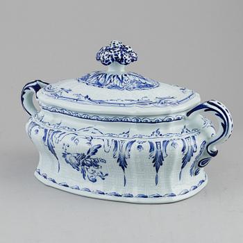 RÖRSTRAND, a porcelaine anniversary tureen, 1976.