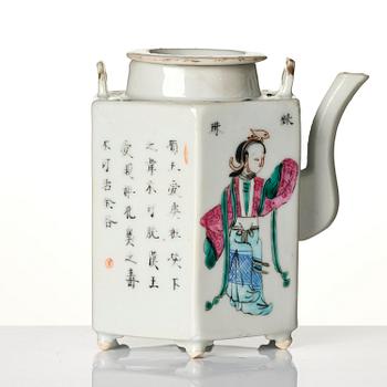 A famille rose 'Wu Shang Pu' tea pot with cover, Qing dynasty, c. 1900.