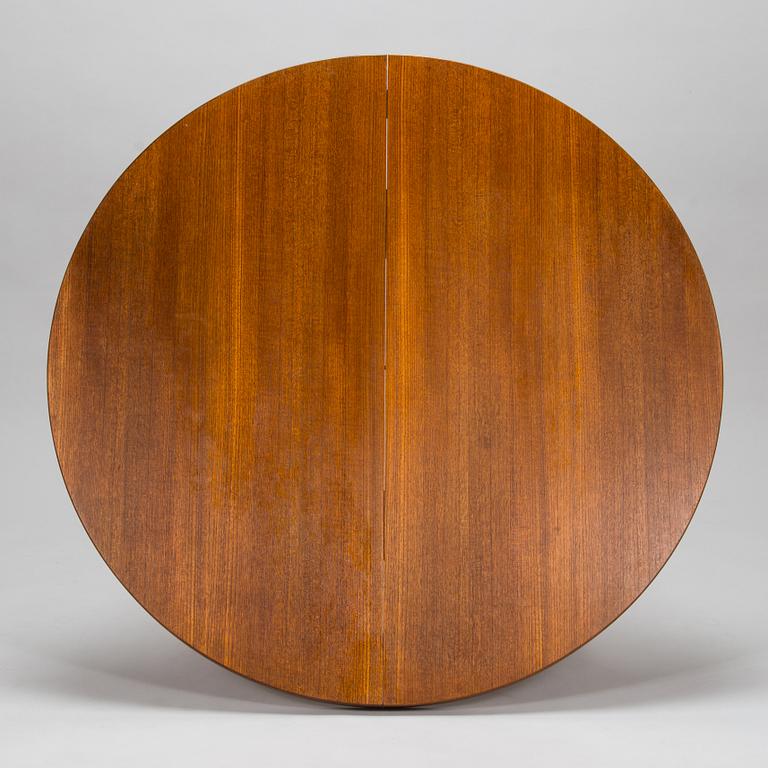 Alvar Aalto, a 1960's 'H93' dining table for Artek.