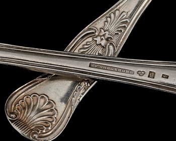 BESTICKSERVISDELAR, 24 delar, silver, "Engelsk snäck", flertal mästare, bla Gustaf Theodor Folcker, 1800-tal.