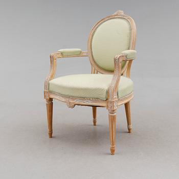 KARMSTOL, gustaviansk stil, 1900-talets mitt.