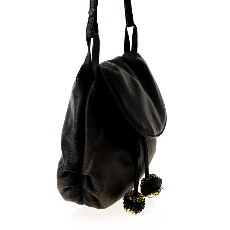 VÄSKA, Bottega Veneta.