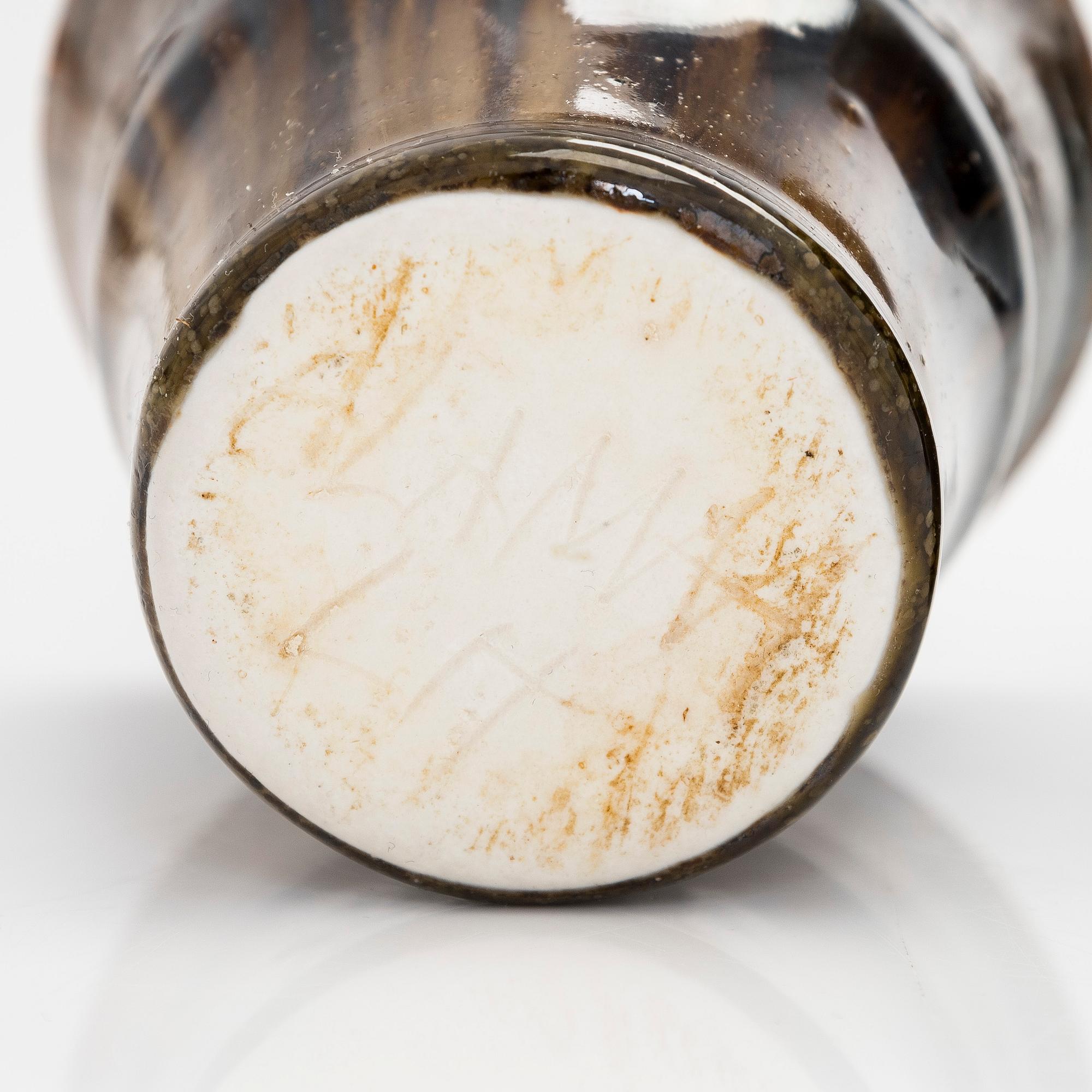 Liisa Hallamaa (Larsen), A set of six ceramic cups, signed Alamaa LH.