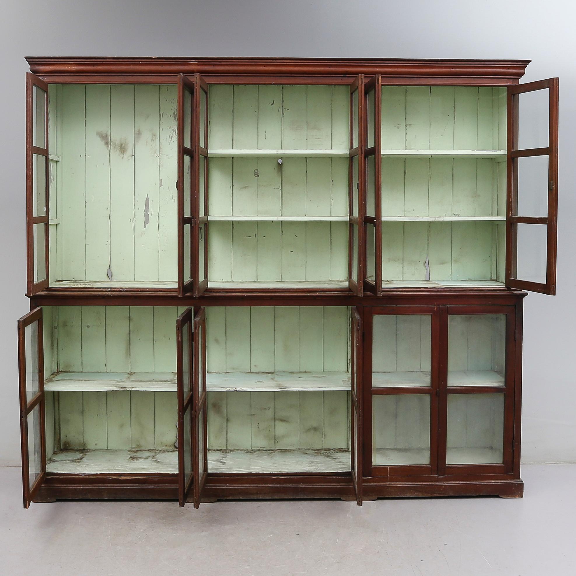 SKÅP, omkring år 1900.