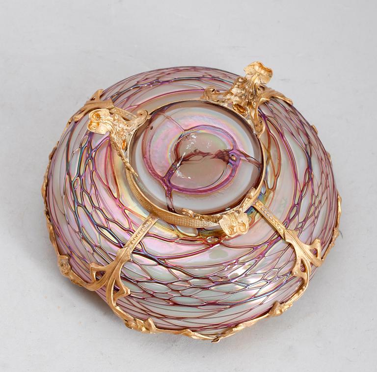 SKÅL, glas, möjligen Loetz, tidigt 1900-tal.