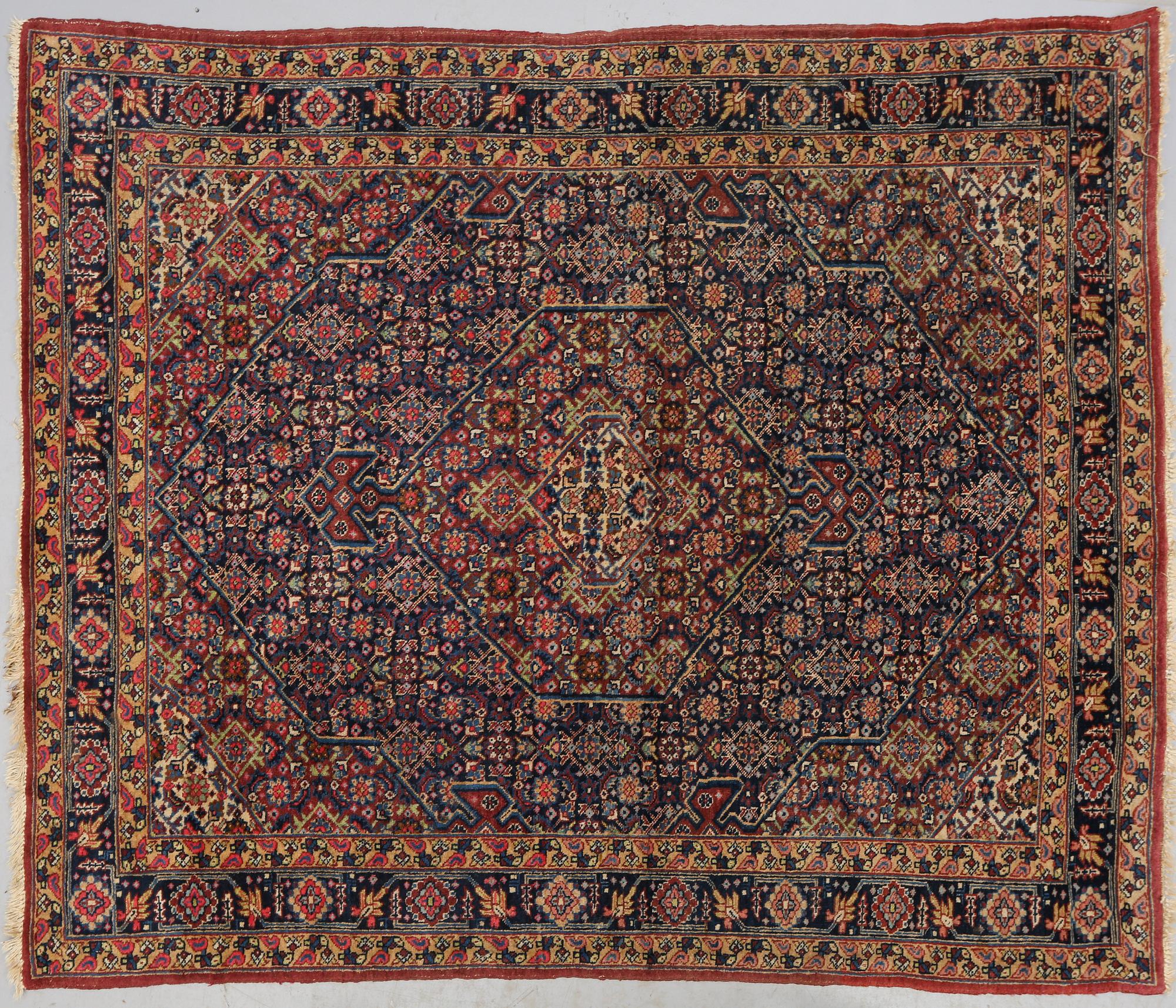 MATTA, troligen västpersisk, 185 x 145 cm.