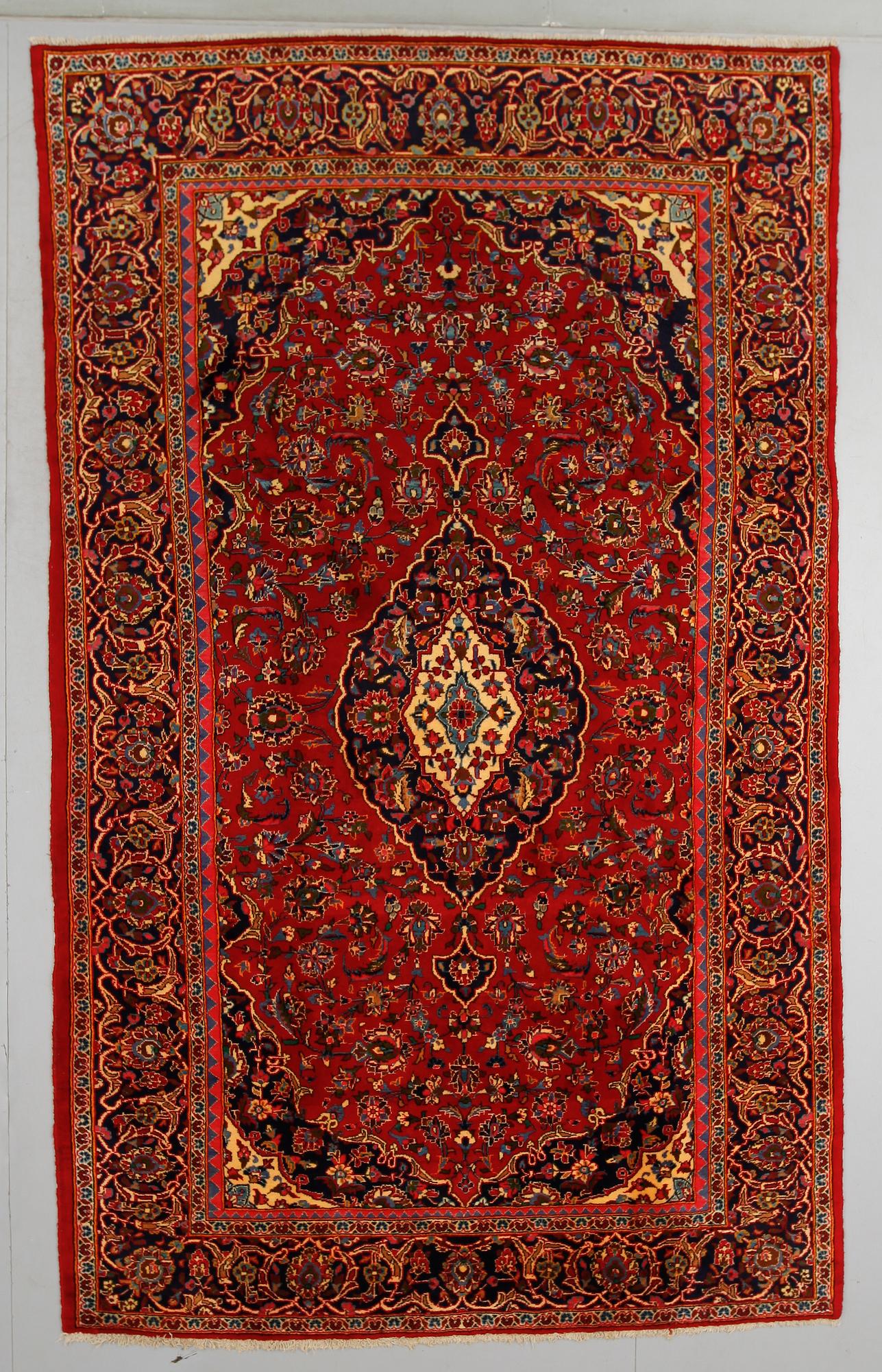 MATTA, Keshan, ca 330 x 200 cm.
