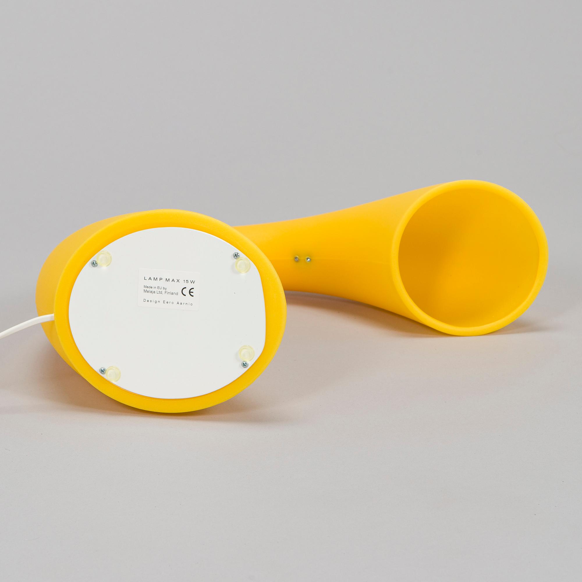 Eero Aarnio, A table lamp 'Swan' for Melaja Oy, 2007.