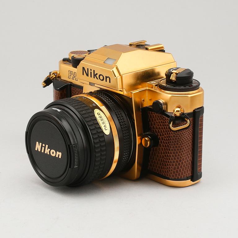 NIKON FA, gold camera grand prix 84 edition, förgylld, 1984.