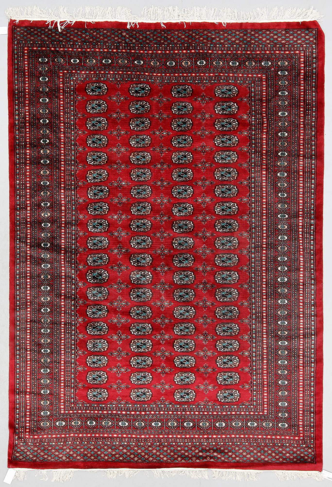 MATTA, orientalisk, ca 187 x 272.