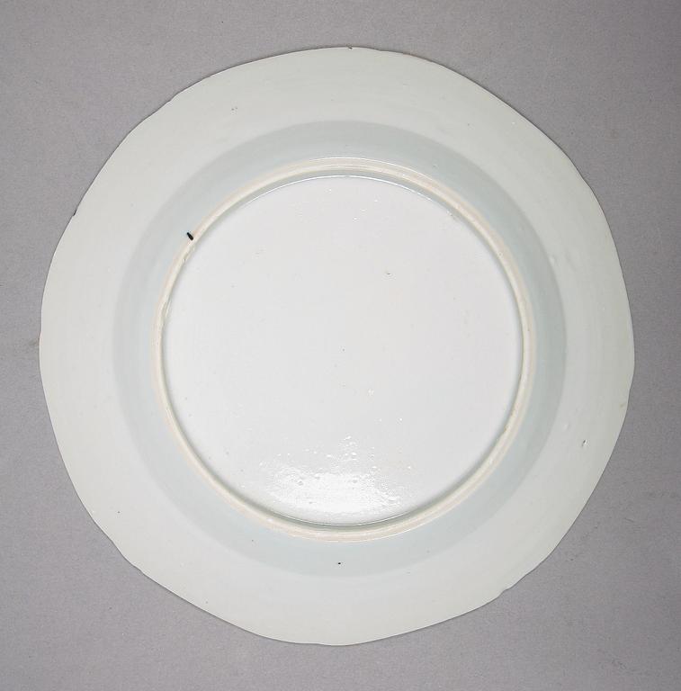 TALLRIKAR, 12 st samt ASSIETTER, 4 st, porslin, Kina, 1700-1800-tal.