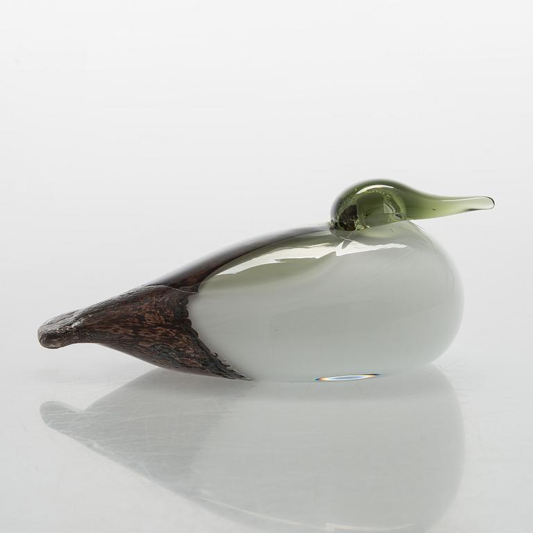 Oiva Toikka, an "Eider" glass bird, signed O. Toikka Nuutajärvi.