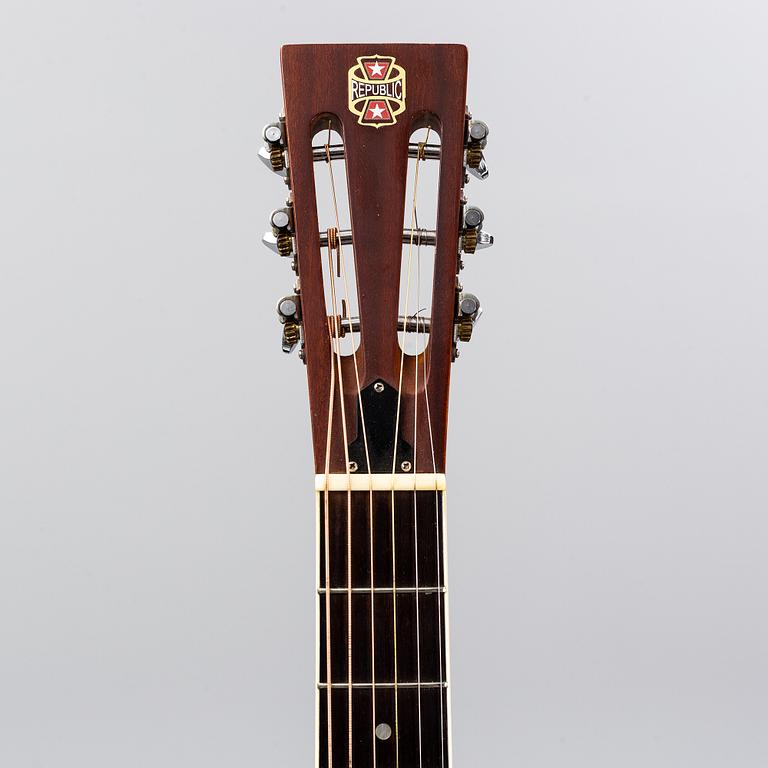 Akustisk gitarr, Republic Tri-cone 200 resonator, 2000-tal.