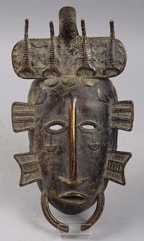 MASK. Brons. Troligen Liberia.