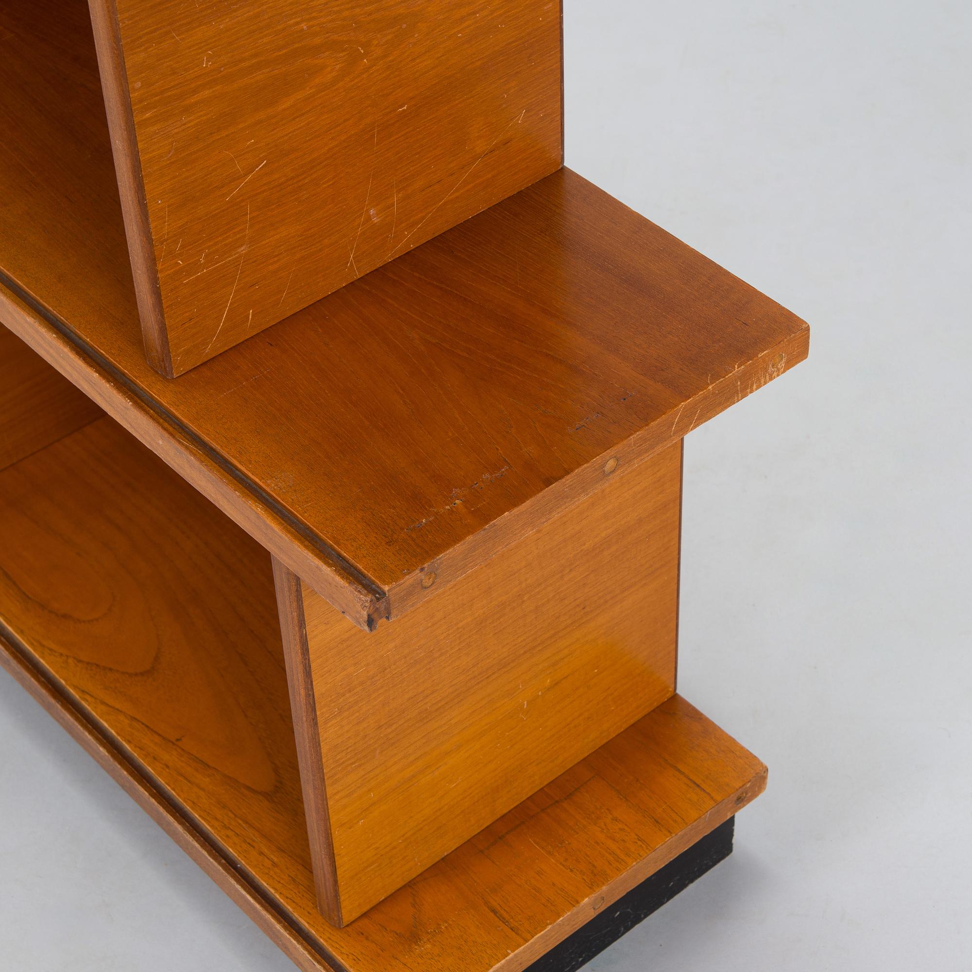 Ilmari Tapiovaara, kirjahylly, "Pala" valmistaja Asko 1900-luvun puoliväli.