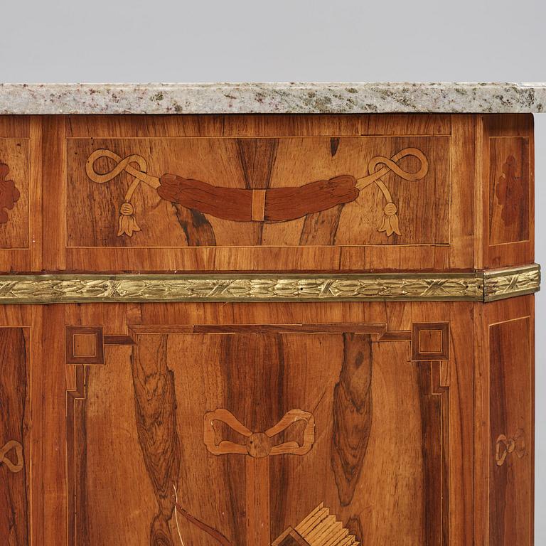 A Gustavian marquetry commode attributed to G. Foltiern (master in Stockholm 1771-1804).