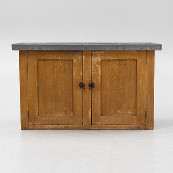 A late 19th century sink.