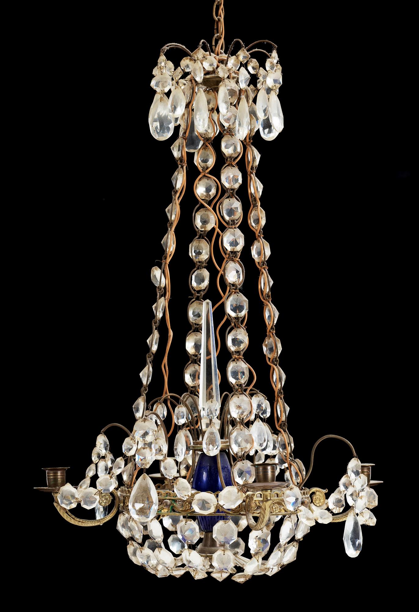TAKAMPEL, gustaviansk stil, 1900-tal. Höjd: 60 cm.