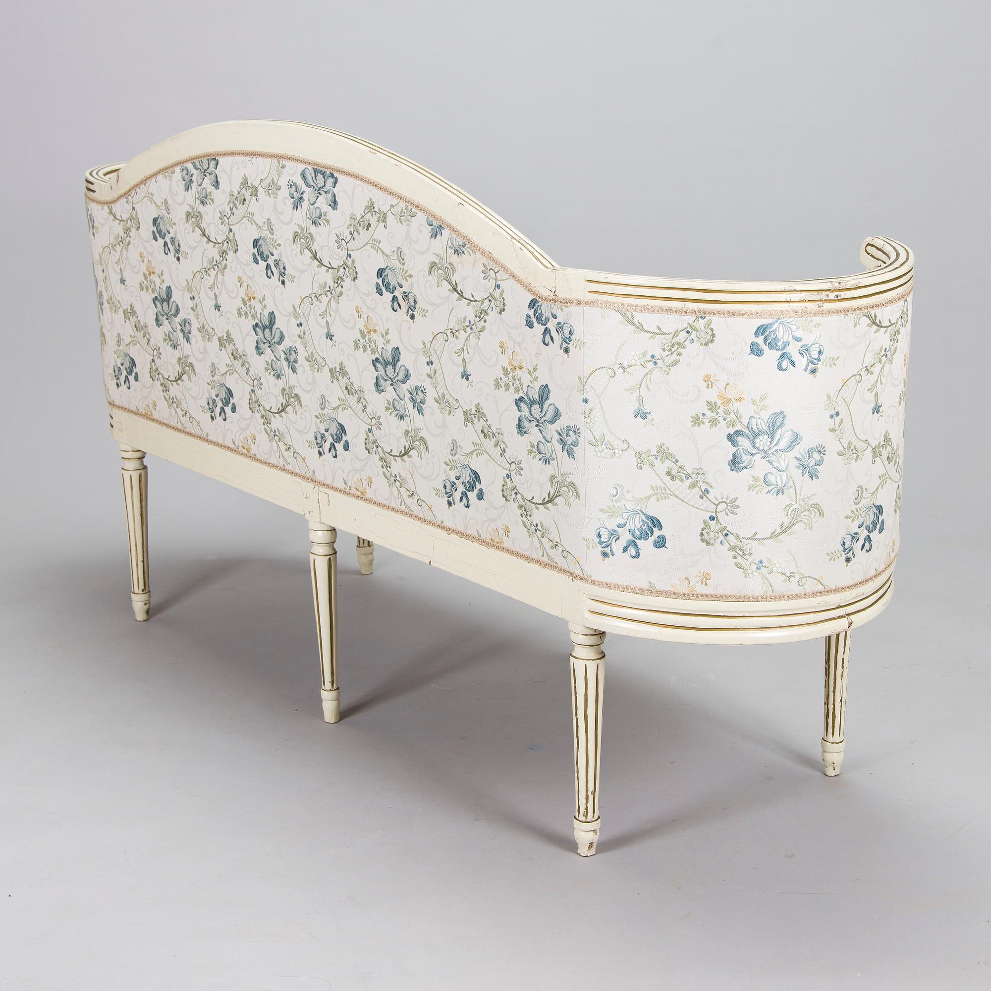 A Gustavian sofa, early 19th century.