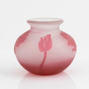 Karl Lindeberg, vase, cased glass, Kosta, Art Nouveau, early 20th century.