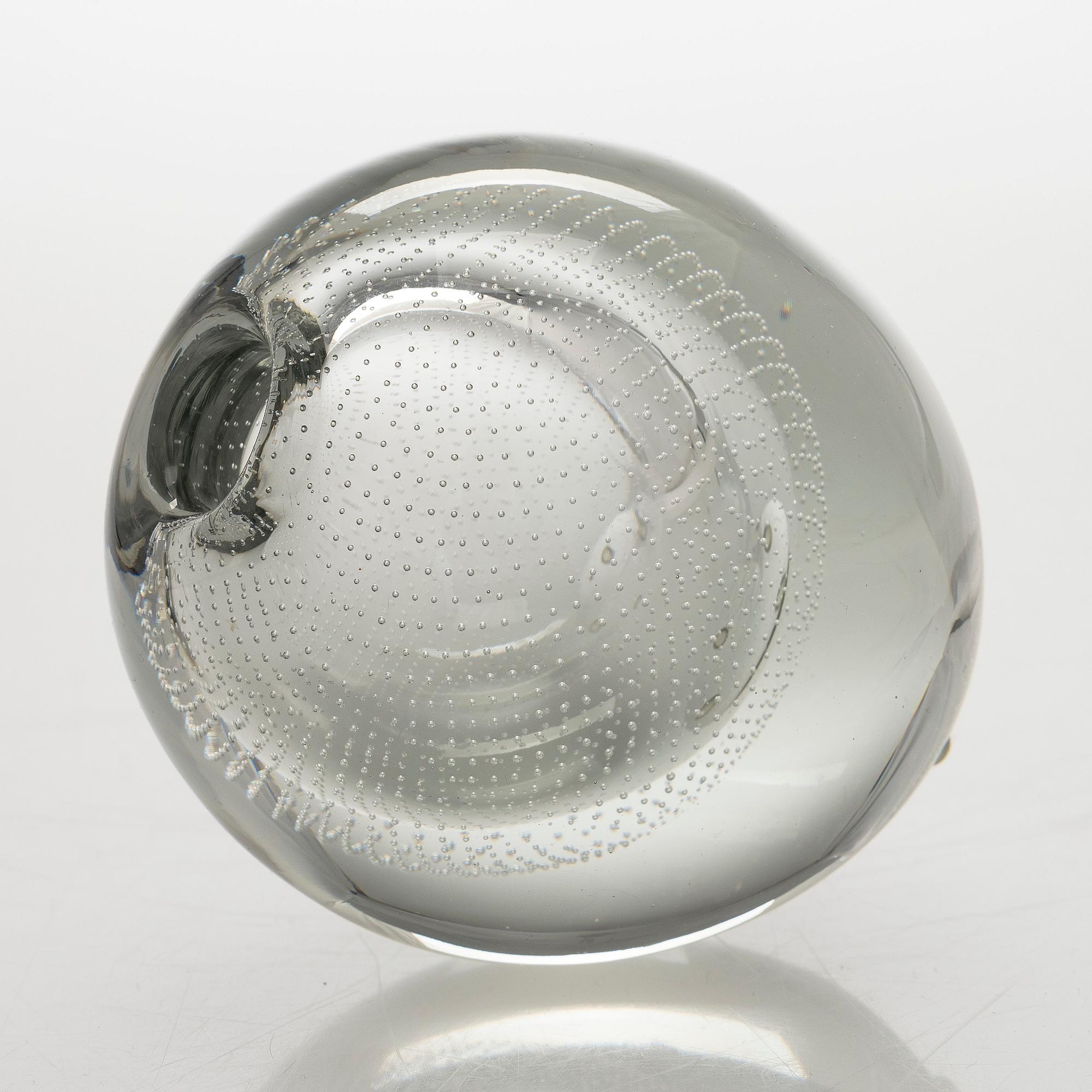 Gunnel Nyman, vas, modell "GN 17", signerad G. Nyman Nuutajärvi Notsjö -54. Formigiven 1947.