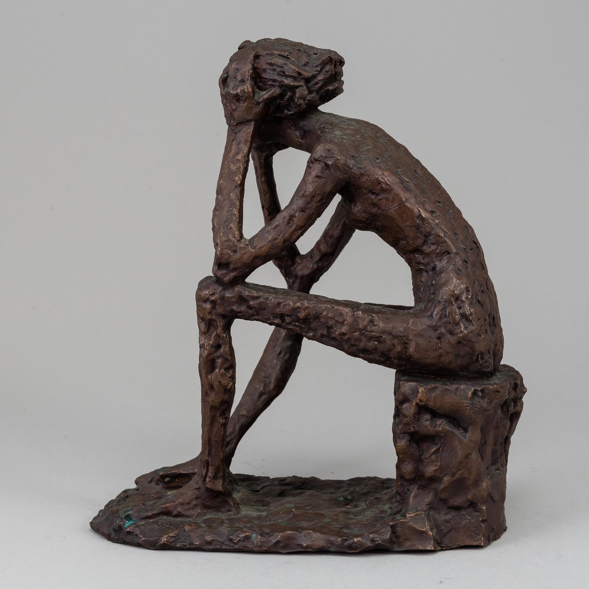 A signed Puck Stocklassa, sculpture.