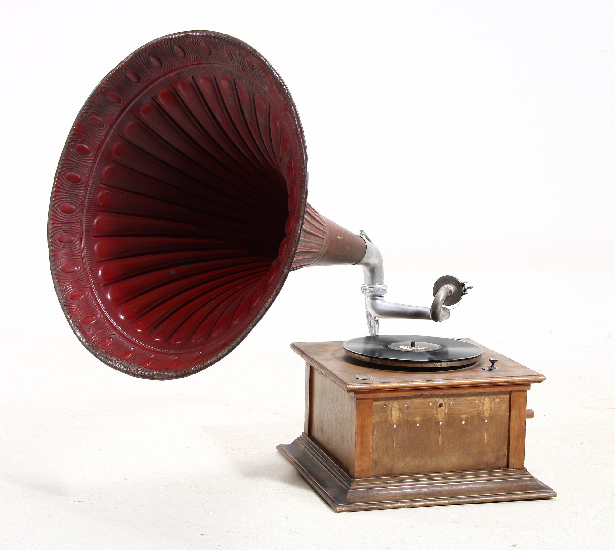 VEVGRAMMOFON, med tratt, 1900-talets början.