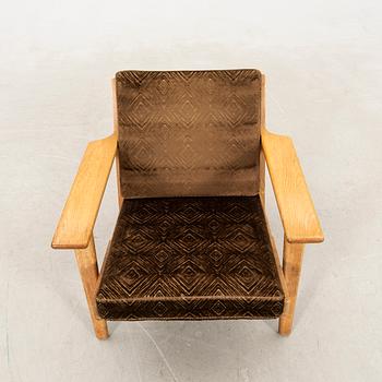 Hans J Wegner, armchair, 'GE 290', Getama, Gedsted, Denmark.