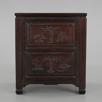 BYRÅ, hardwood, Kina, 1900-tal.