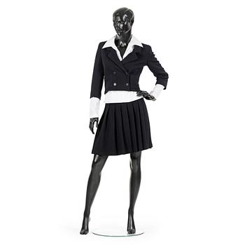 326. CHANEL, a three-piece suit consisting of jacket, blouse and skirt, spring 2001.