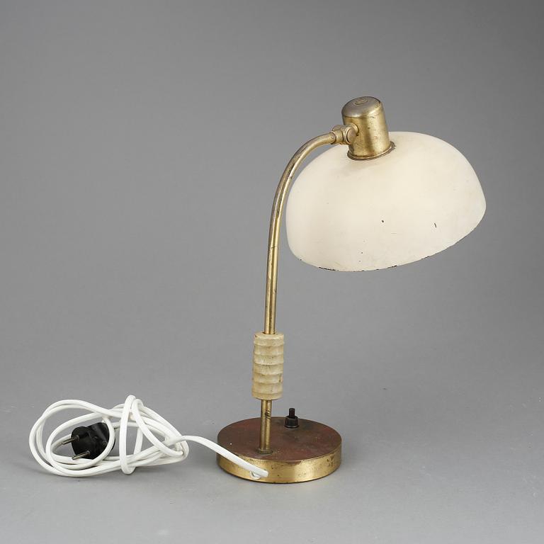 BORDSLAMPA, 1900-talets mitt.