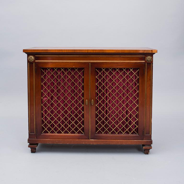 BOKSKÅP, directoire-stil, 1900-talets senare hälft.