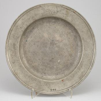 A German barque pewter dish, 18th century.