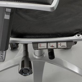 DESK CHAIR, RH 220, Ambio. late 1900`s /early 2000.