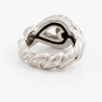 Hermès ring 18K vitguld med runda briljantslipade diamanter.