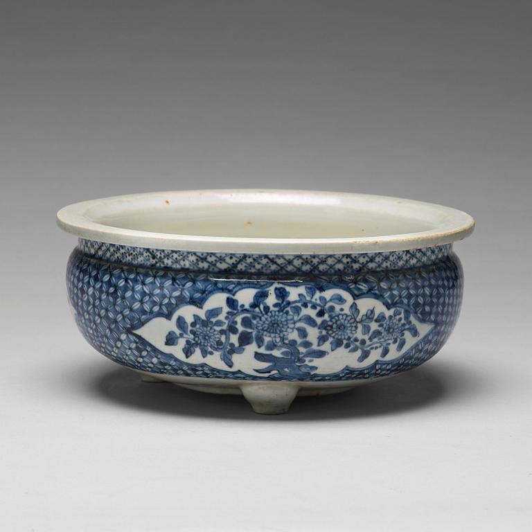 A blue and white censer, Qing dynasty, 18th Century.