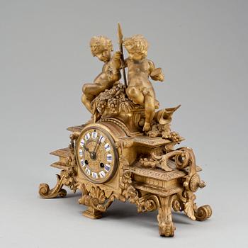 BORDSUR, nyrokoko, Märkt PH Mourley , 1800-talets andra hälft.