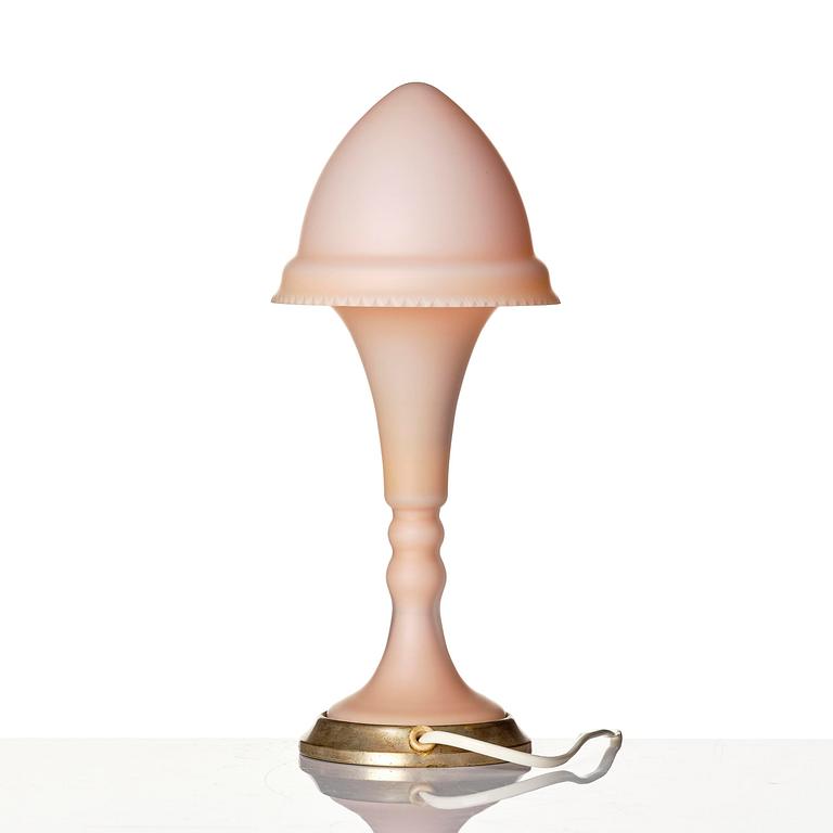 Harald Notini, a Swedish Grace table lamp model "6801", Arvid Böhlmarks Lampfabrik, Stockholm, 1920s.