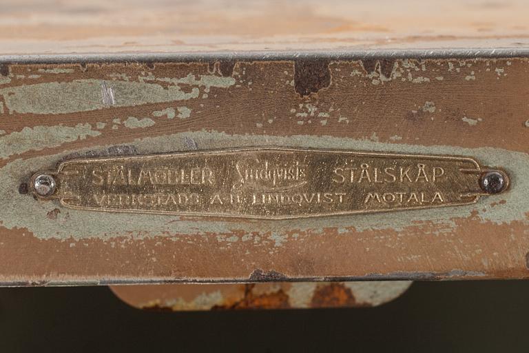 SKÅP, plåt, Lindqvist Stålmöbler, Motala.